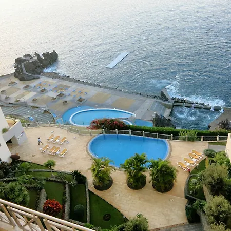 Finest Rentals - Beachfront Penthouse Funchal  Exterior photo