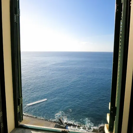 Finest Rentals - Beachfront Penthouse Funchal  Exterior photo