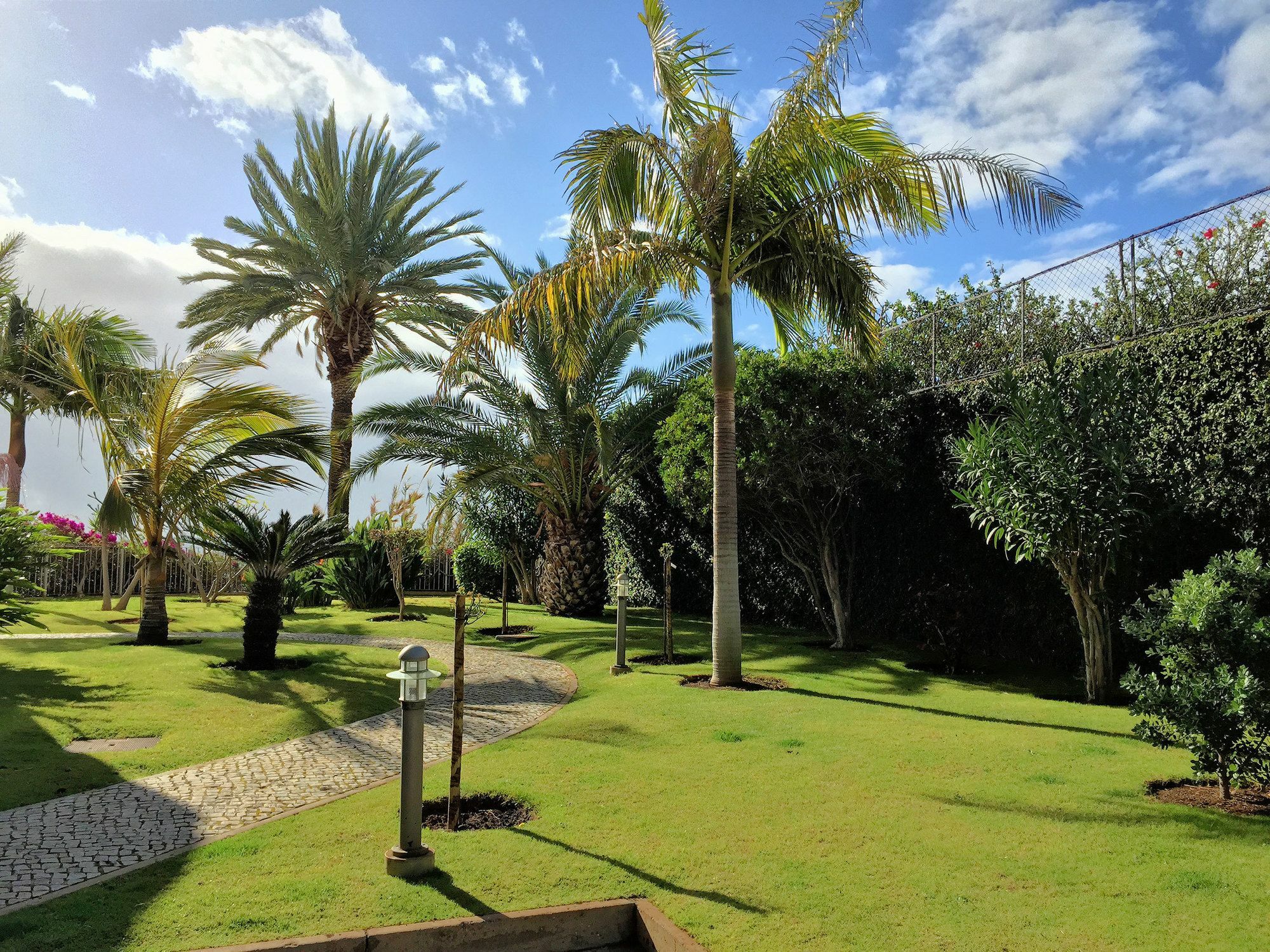 Finest Rentals - Beachfront Penthouse Funchal (Madeira)